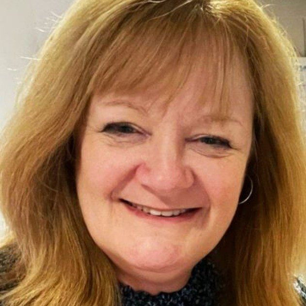 Julia Watts  (MCIPD)